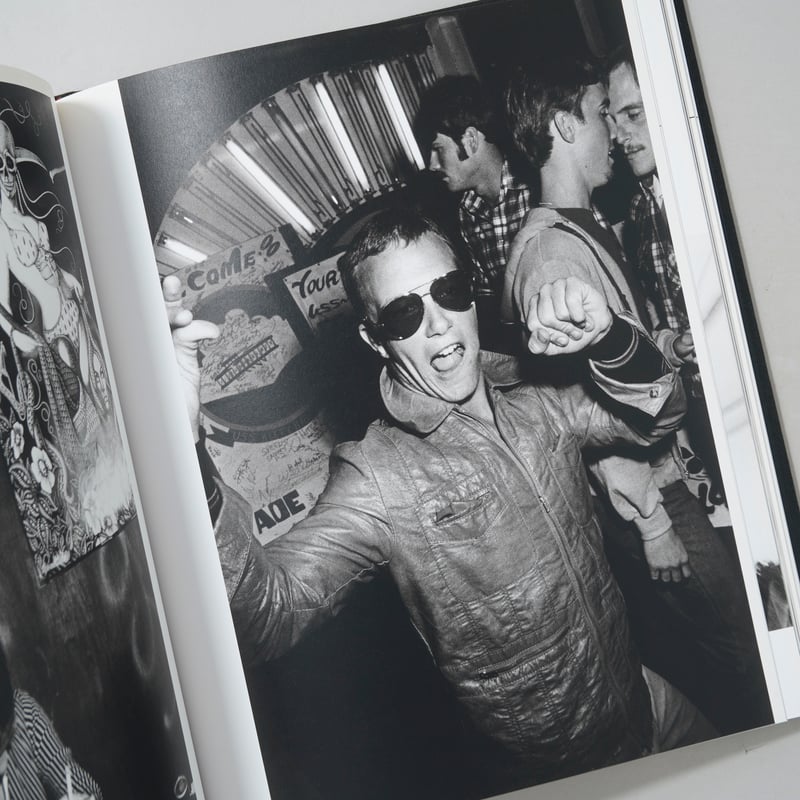 CHEWING GUM AND CHOCOLATE / 東松照明(Shomei Tomatsu