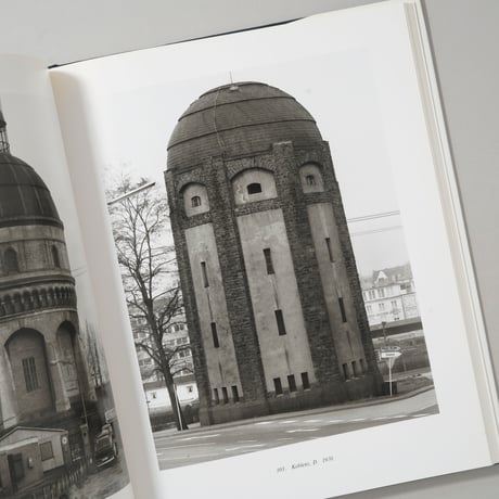 WASSERTURME / Bernd and Hilla BECHER(ベルンド＆ヒラ・ベッヒャー)