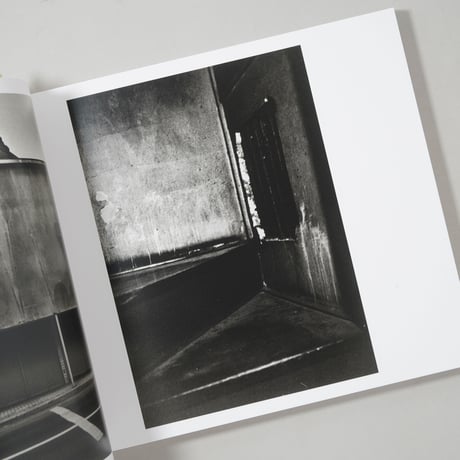 [サイン入/Signed] SWEET HOME YOKOSUKA 1976-1980 / 石内都(Miyako Ishiuchi)