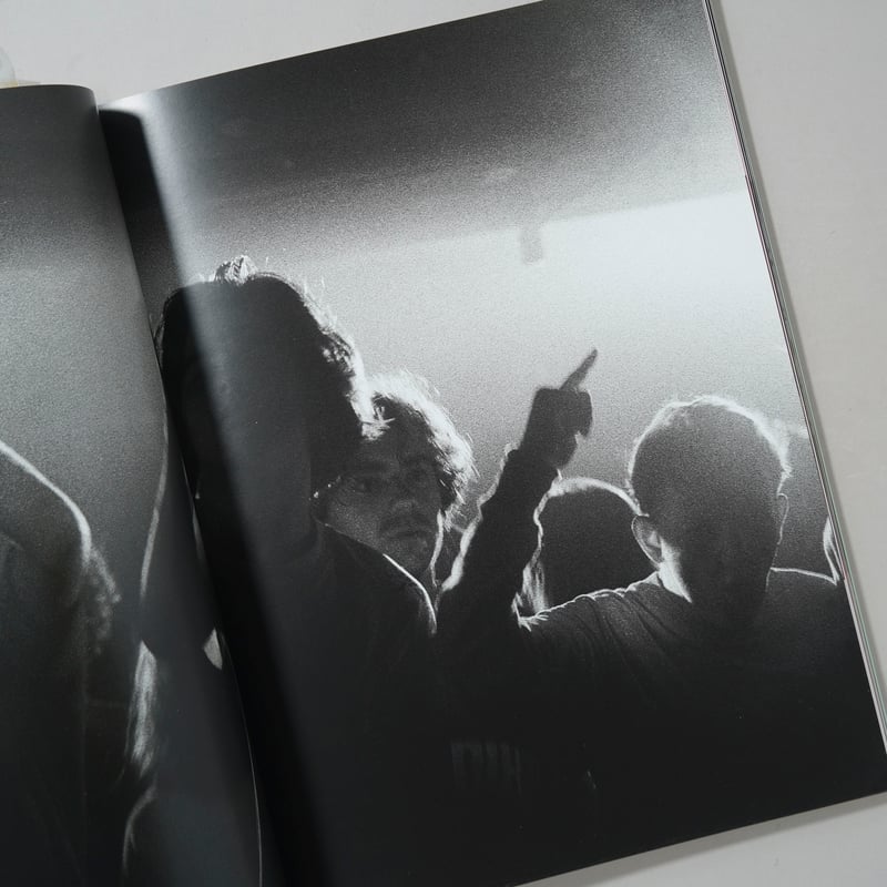 RAVE ONE / Peter J Walsh(ピーター・J・ウォルシュ) | bookob