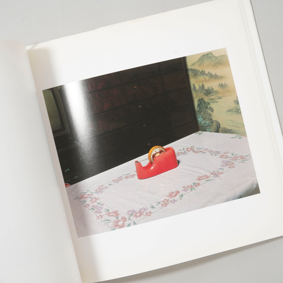 日常らしさ / 安村崇(Takashi Yasumura) | bookobscura｜写真集