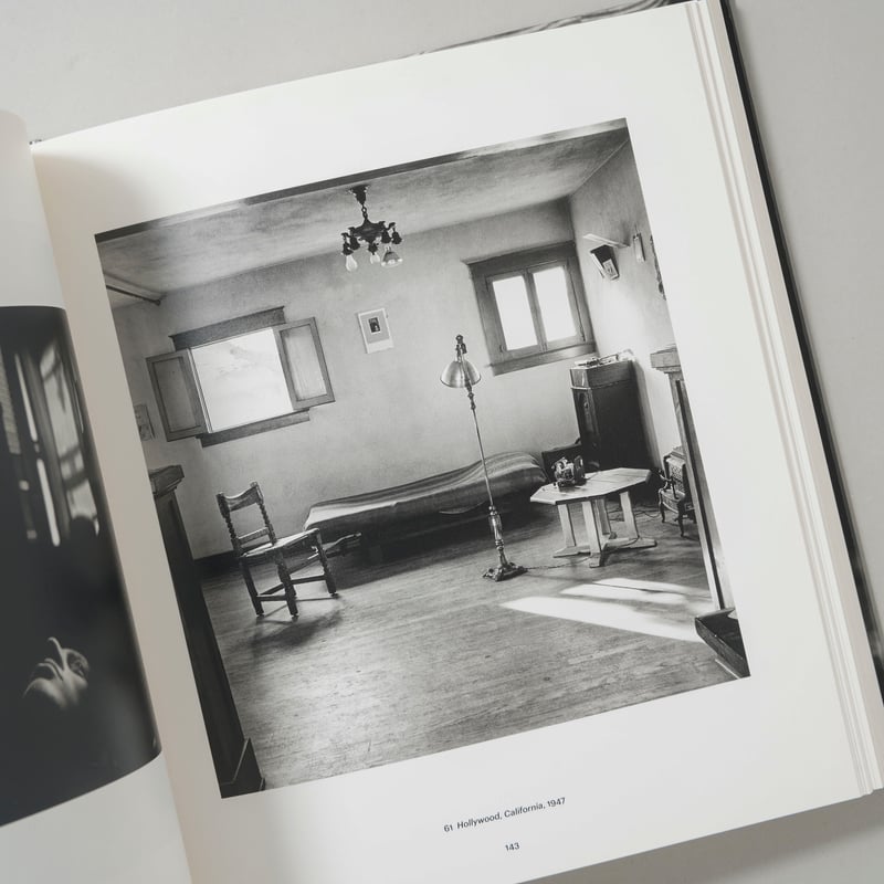 Home Around the World / Elliott Erwitt(エリオット・アー