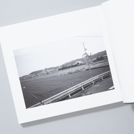 [新刊/New]平行写真 / 富澤大輔(Daisuke Tomizawa)