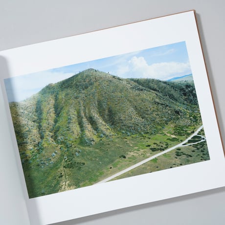 [新刊/New]TOPOGRAPHIES: AERIAL SURVEYS OF THE AMERICAN LANDSCAPE / Stephen Shore(スティーブン・ショア)