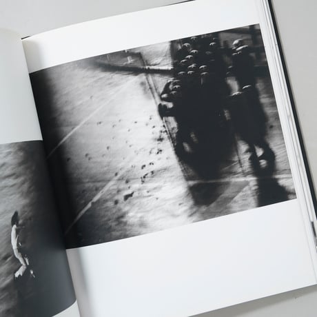 CHEWING GUM AND CHOCOLATE / 東松照明(Shomei Tomatsu)