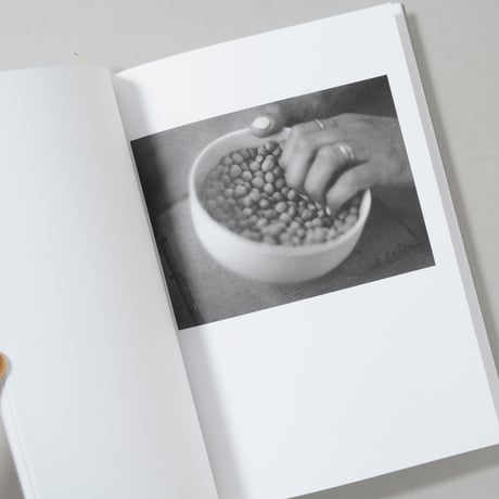 [新刊/New] LOCAL ECOLOGY. MOULIN DES RIBES / Jochen Lempert (ヨヘン・レンペルト)