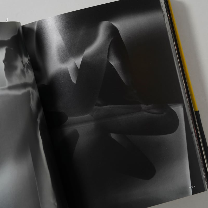 光と鬼 横須賀功光の写真魔術 / 横須賀功光(Noriaki Yokosuka) | book