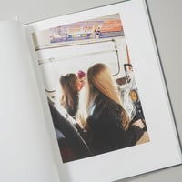 Spidernets Places A Crew・Waiting Some Birds A Bus A Woman / Anders Edstrom（アンダース・エドストロム）