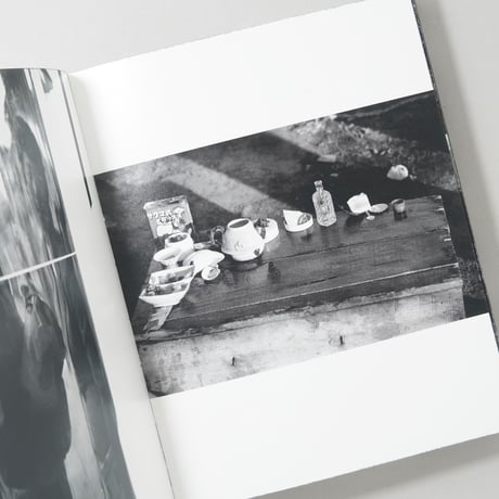 [サイン入/Signed] 遠い場所の記憶 1951-1966 Remote Past a Memoir / 川田喜久治(Kikuji Kawata)