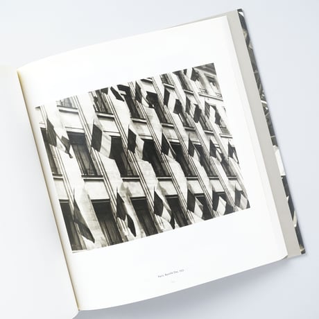 Photography Through the Looking Glass / Ilse Bing(イルゼ・ビング)