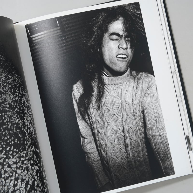 CHEWING GUM AND CHOCOLATE / 東松照明(Shomei Tomatsu