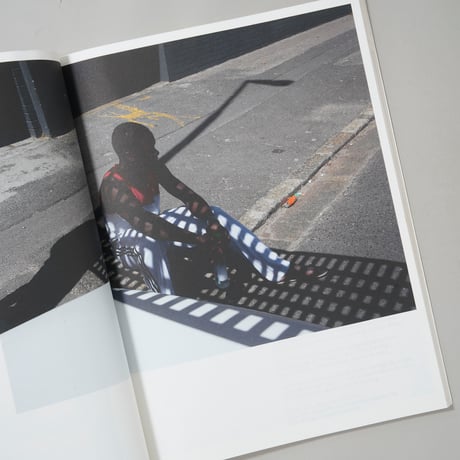 Umbra / Viviane Sassen(ヴィヴィアン・サッセン)