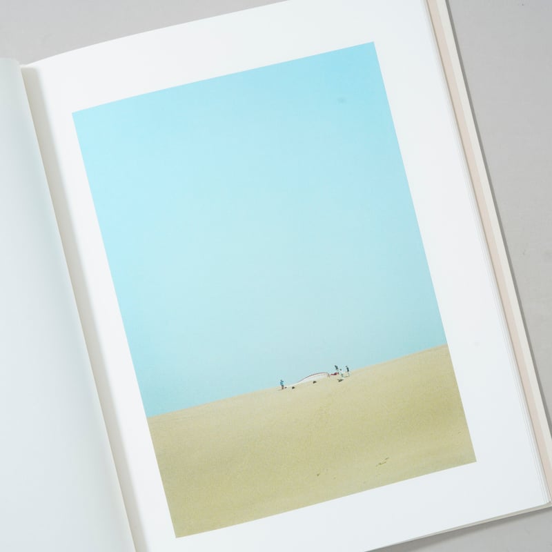 Remain in Naoshima. 直島 ベネッセ 図録　野口里佳　杉本博司 新刊/New] 虹 / 野口里佳(Rika Noguchi) | bookobscura｜写