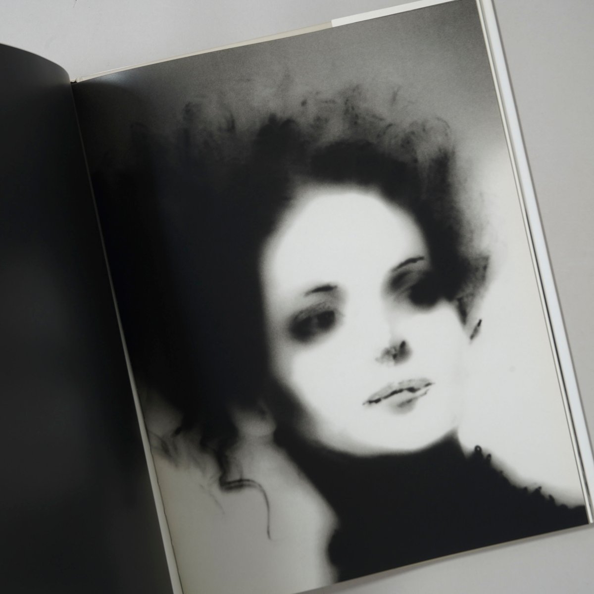 リリアン・バスマン写真集「Lillian bassman / Woman」 WOMEN / Lillian Bassman (リリアン・バスマン) | bookobscu