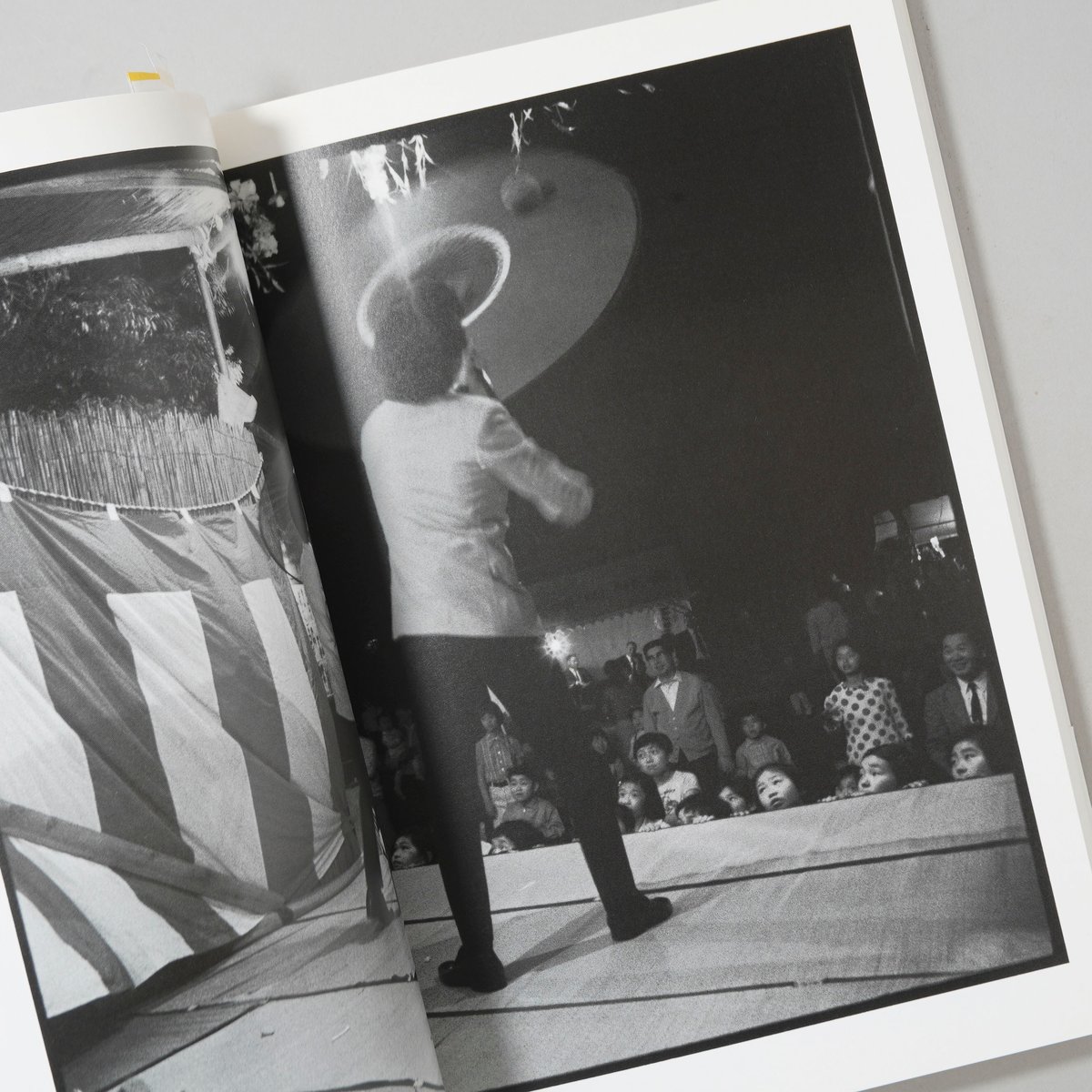 1970年、二十歳の憧憬　ハービー山口写真集 Amazon.co.jp: 1970年、二十歳の憧憬: ハービー・山口写真集