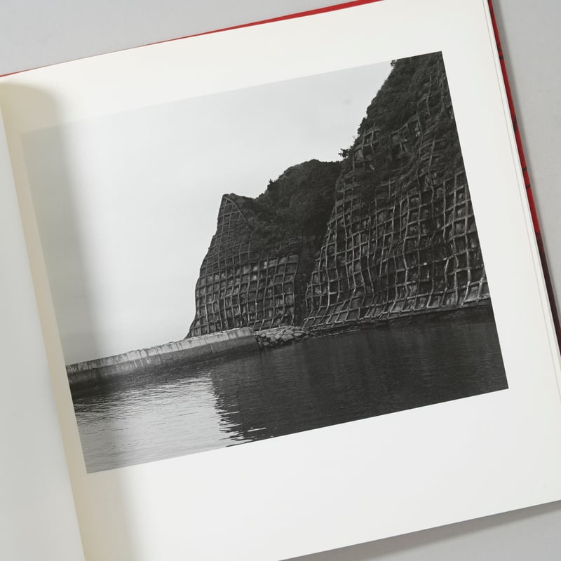 CATEGORY ーnew | bookobscura｜写真集専門書店｜写真家による