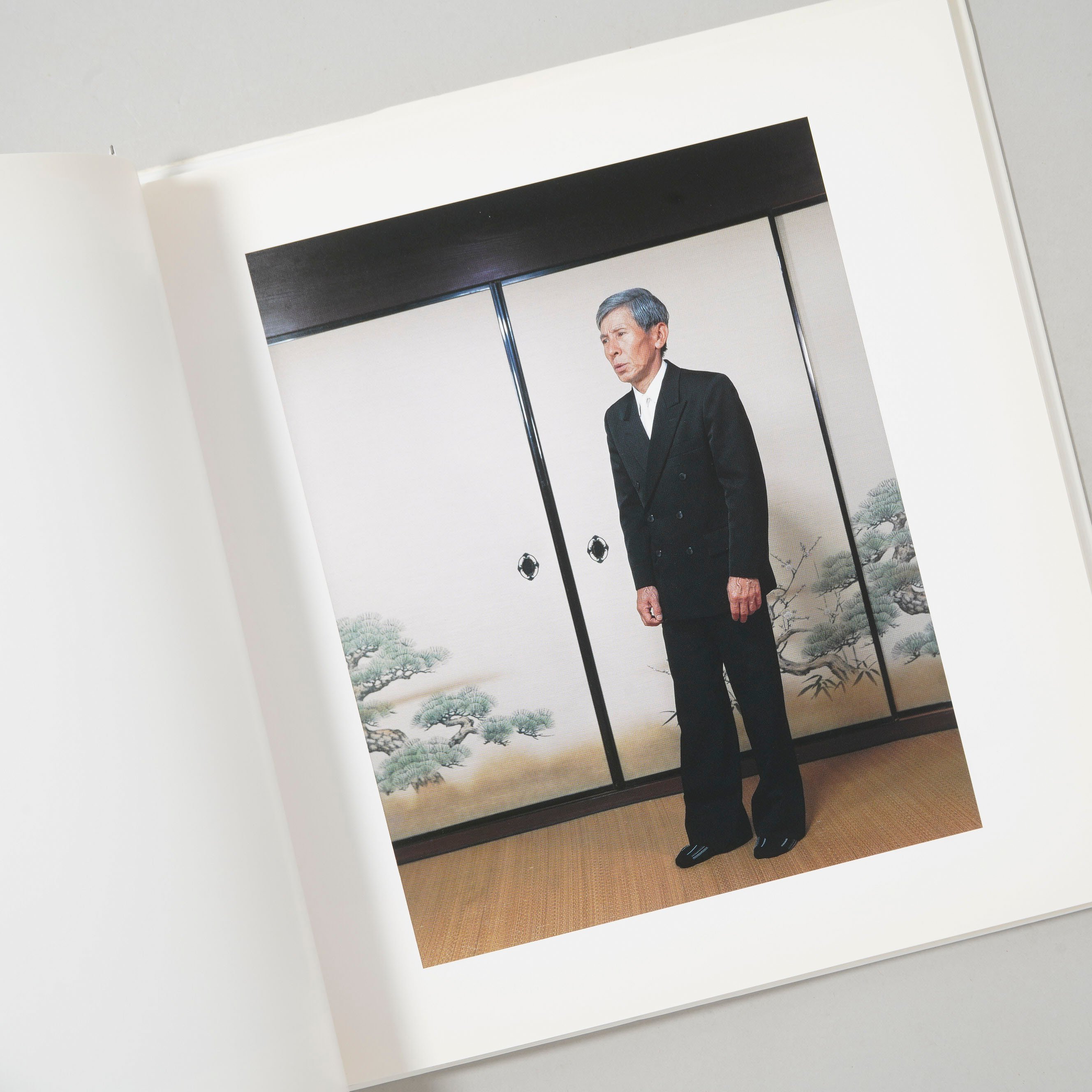 日常らしさ / 安村崇(Takashi Yasumura) | bookobscura｜写真集