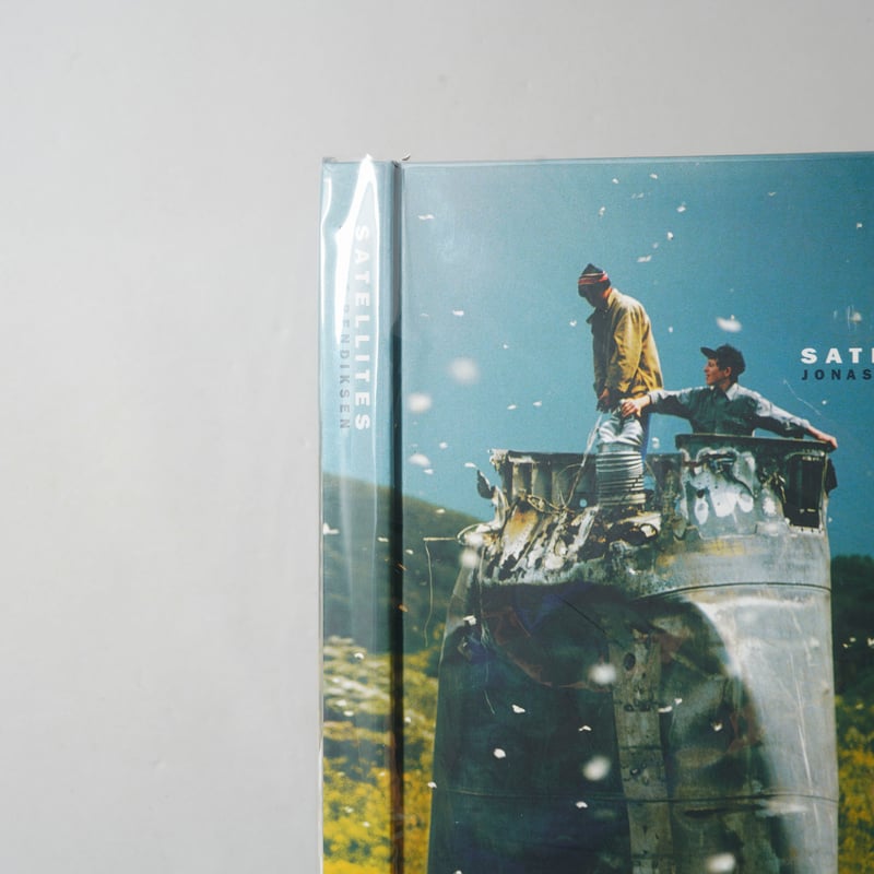 Satellites / Jonas Bendiksen(ジョナス・ベンディクセン) | bo