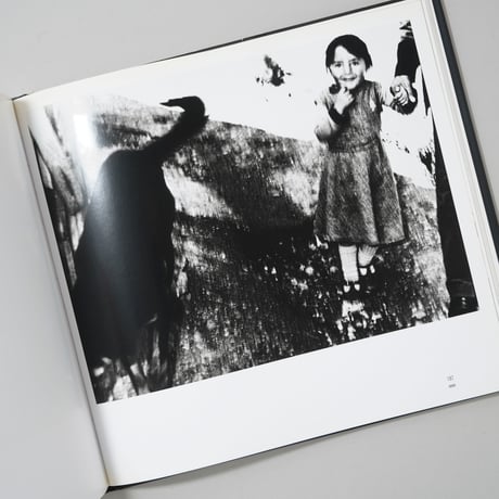 黒と白の往還の果てに / Mario Giacomelli(マリオ・ジャコメッリ)