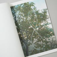 it skips everytime i touch it / Lesbeth Touw(リースベス・トウ)