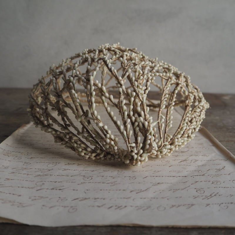 ワックスフラワーと造花マリアージュのアンティークの髪飾り　フランス ﾜｯｸｽﾌﾗﾜｰの髪飾り | Reve Couture