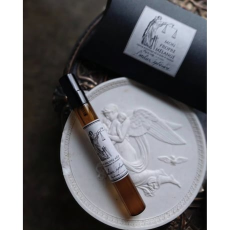 ［PARFUM BOTANIQUE DE LA ROBE ET MAISON］