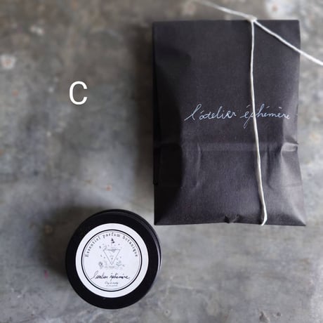 ［PARFUM BOTANIQUE DE LA ROBE ET MAISON］