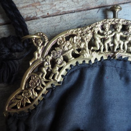 sac noir avec anges