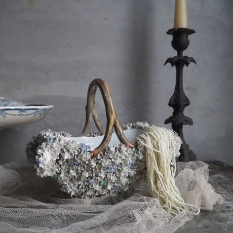 panier fleuri porcelaine