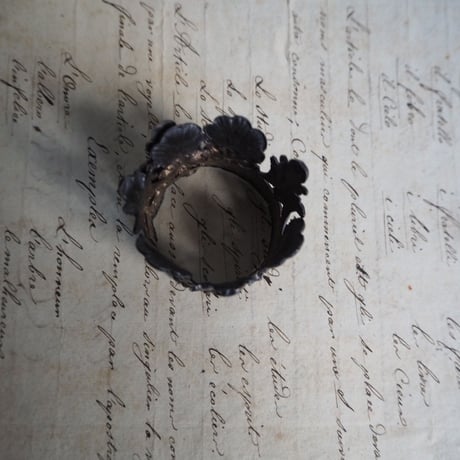 objet de  couronne  A