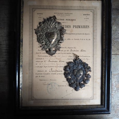ex -voto  en argent  A,B
