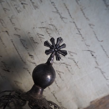 objet de couronne  B