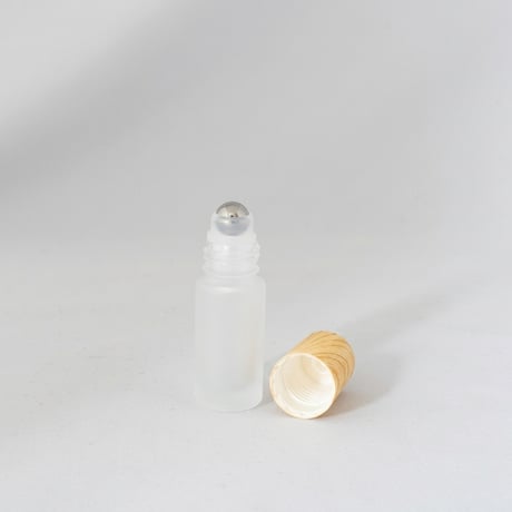 【NEW/訳アリお買い得】5mlロールオン容器