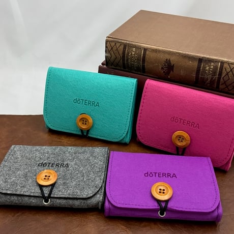 doTERRA アロマオイルポーチ 黒 analogico CATEGORY ケース・ポーチ