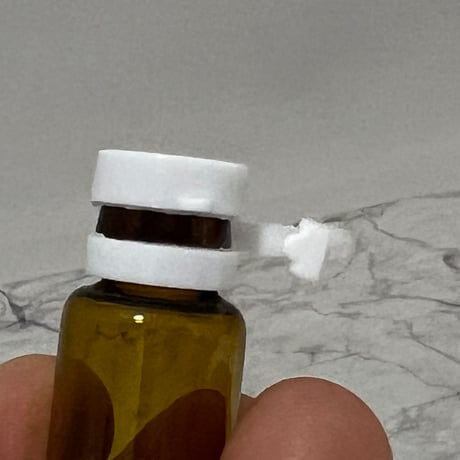 【蚤の市M】小分け容器　2ml　丸い底  1セット10本入り 　＊ノークレームノーリターン商品