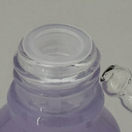 【在庫限り】15mlロゴ付き容器(ラベンダーカラー）