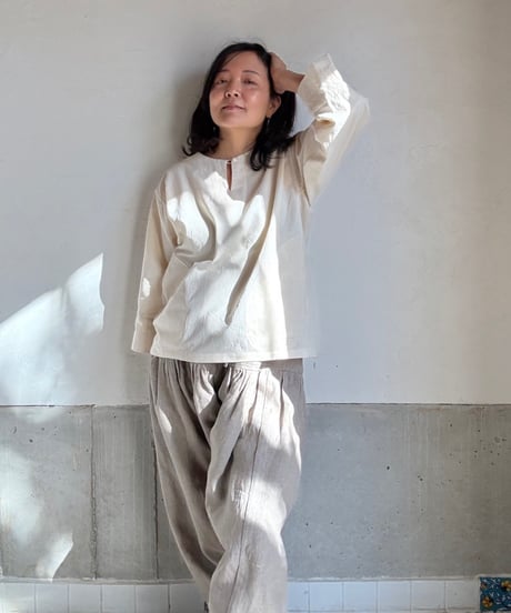 ルクツル　ブラウスーAditi カディ　ナチュラル