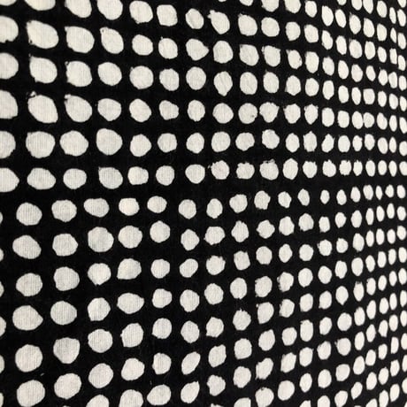 厚さが選べる　バグルー伝統染　ハンドブロックプリント生地 ー Dots