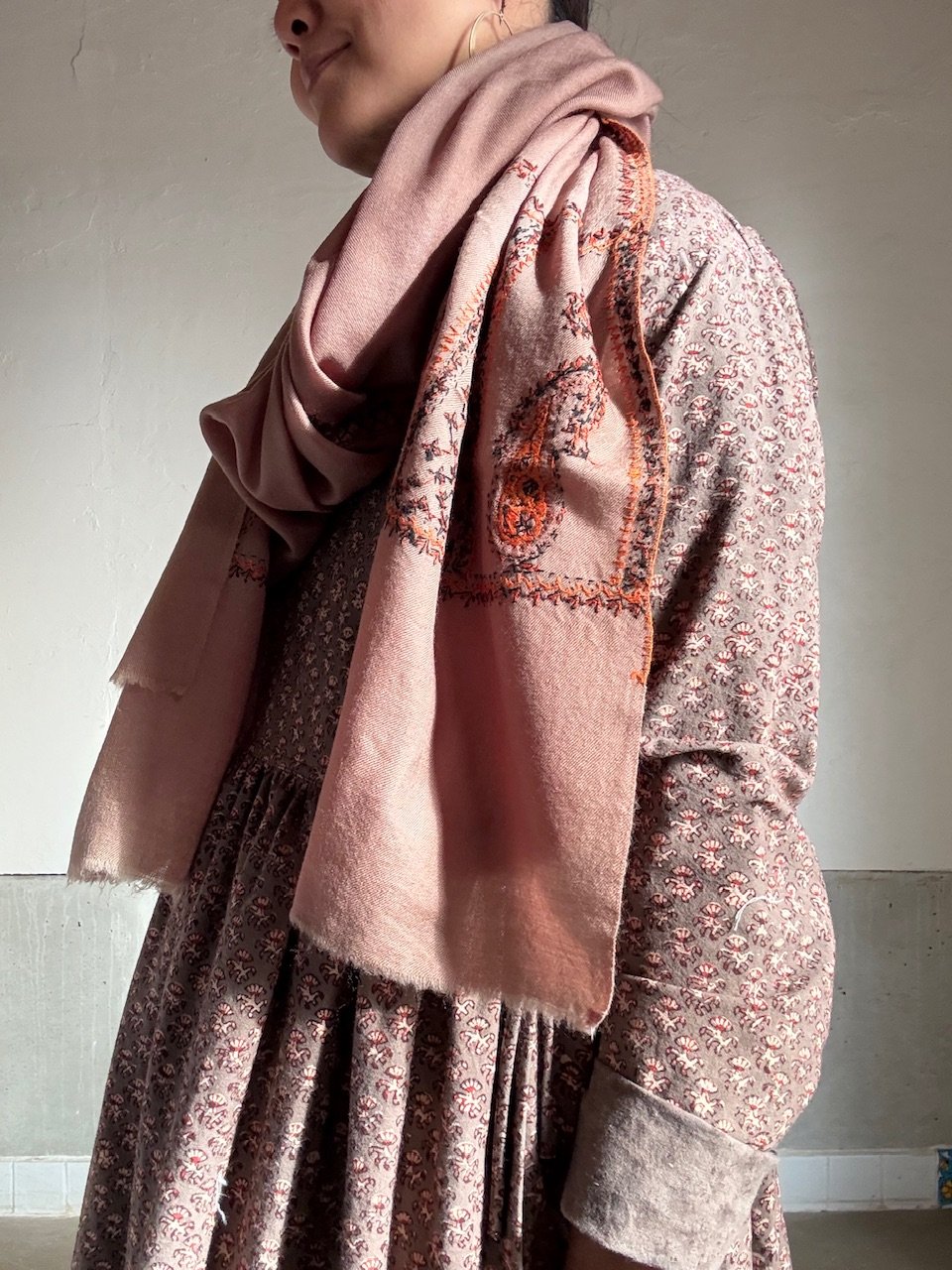 カディウール 手刺繍大判ストール | ONABAKE97