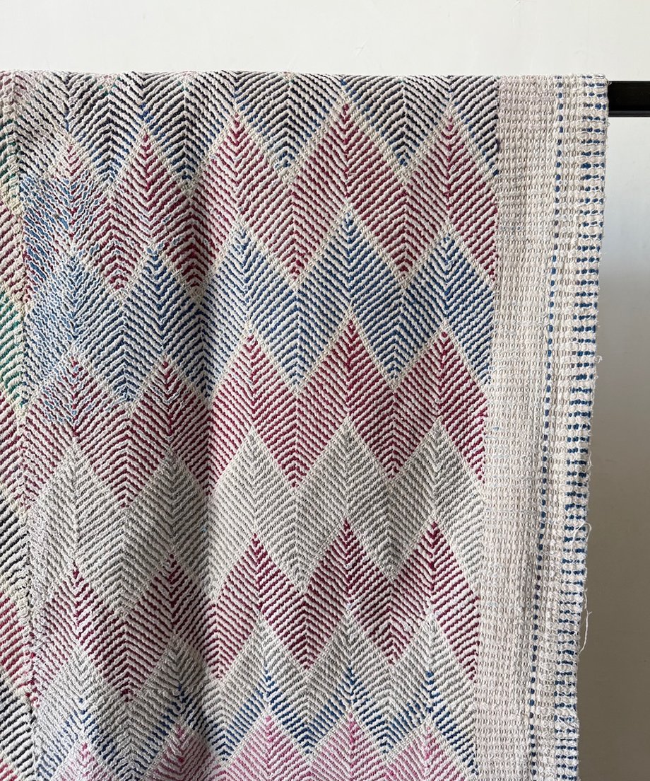 67b46b2bb18b1e0400748229