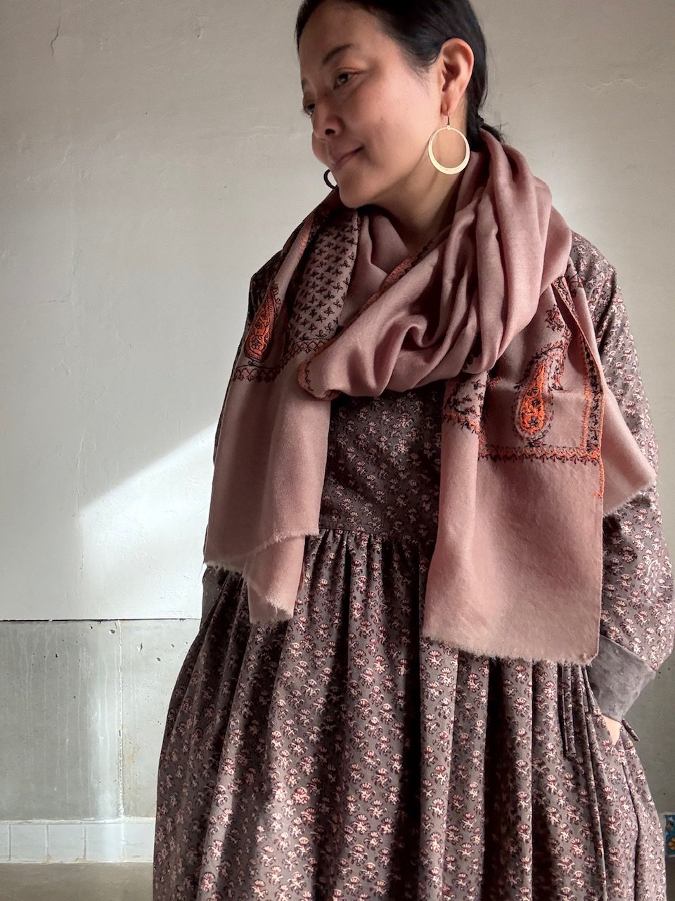 カディウール 手刺繍大判ストール | ONABAKE97