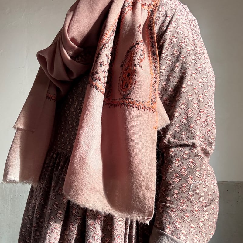 カディウール 手刺繍大判ストール | ONABAKE97