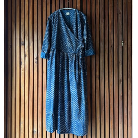 ルクツル　ハンドブロックプリントカシュクールワンピース　ONABAKE97 RUDRAKSHA ハンドブロックプリント インド綿カシュクールワンピース