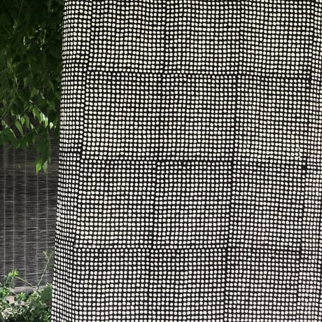 厚さが選べる　バグルー伝統染　ハンドブロックプリント生地 ー Dots