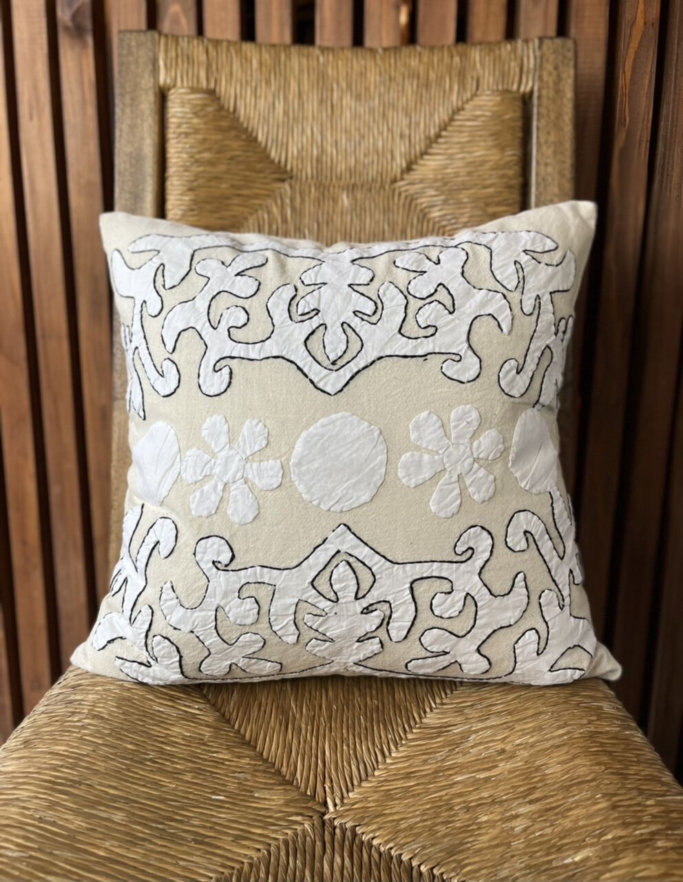インド ミラーワーク刺繍 マルチカバー インド手仕事の インド ミラーワーク刺繍 マルチカバー インド手仕事の