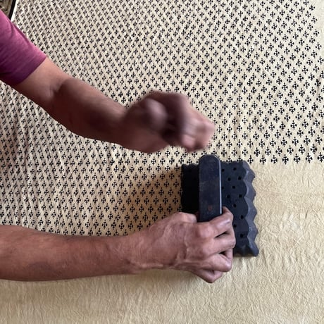 ルクツル のカシュクール ーバグルー伝統染め ーハンドブロックプリント　厚地