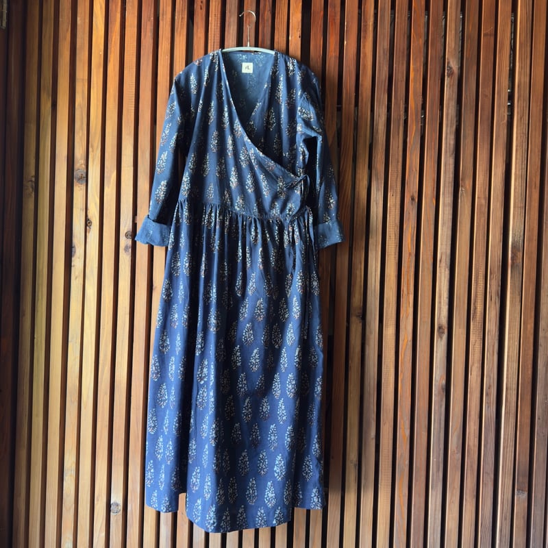 ルクツル　ハンドブロックプリントカシュクールワンピース　ONABAKE97 ルクツル ハンドブロックプリントカシュクールワンピース