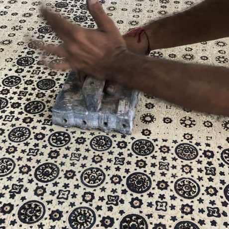 ルクツルのカシュクール　ーアジュラックハンドブロックプリント　リネン
