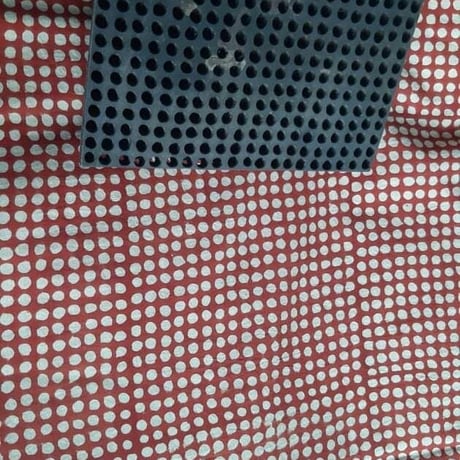 厚さが選べる　バグルー伝統染　ハンドブロックプリント生地 ー Dots