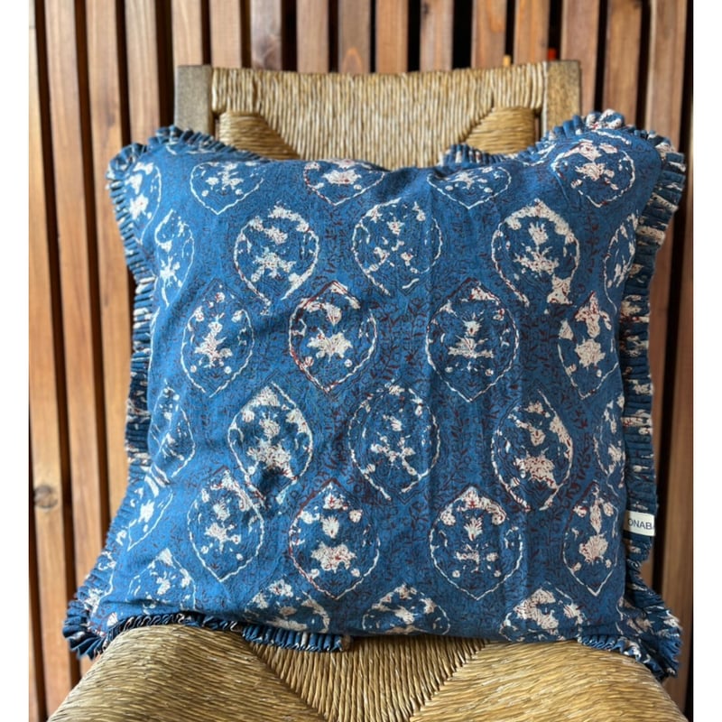 ハンドブロックプリント・オリジナルクッションカバー ーINDIGOー
